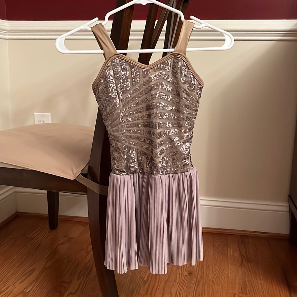 Costume for dance/theater.